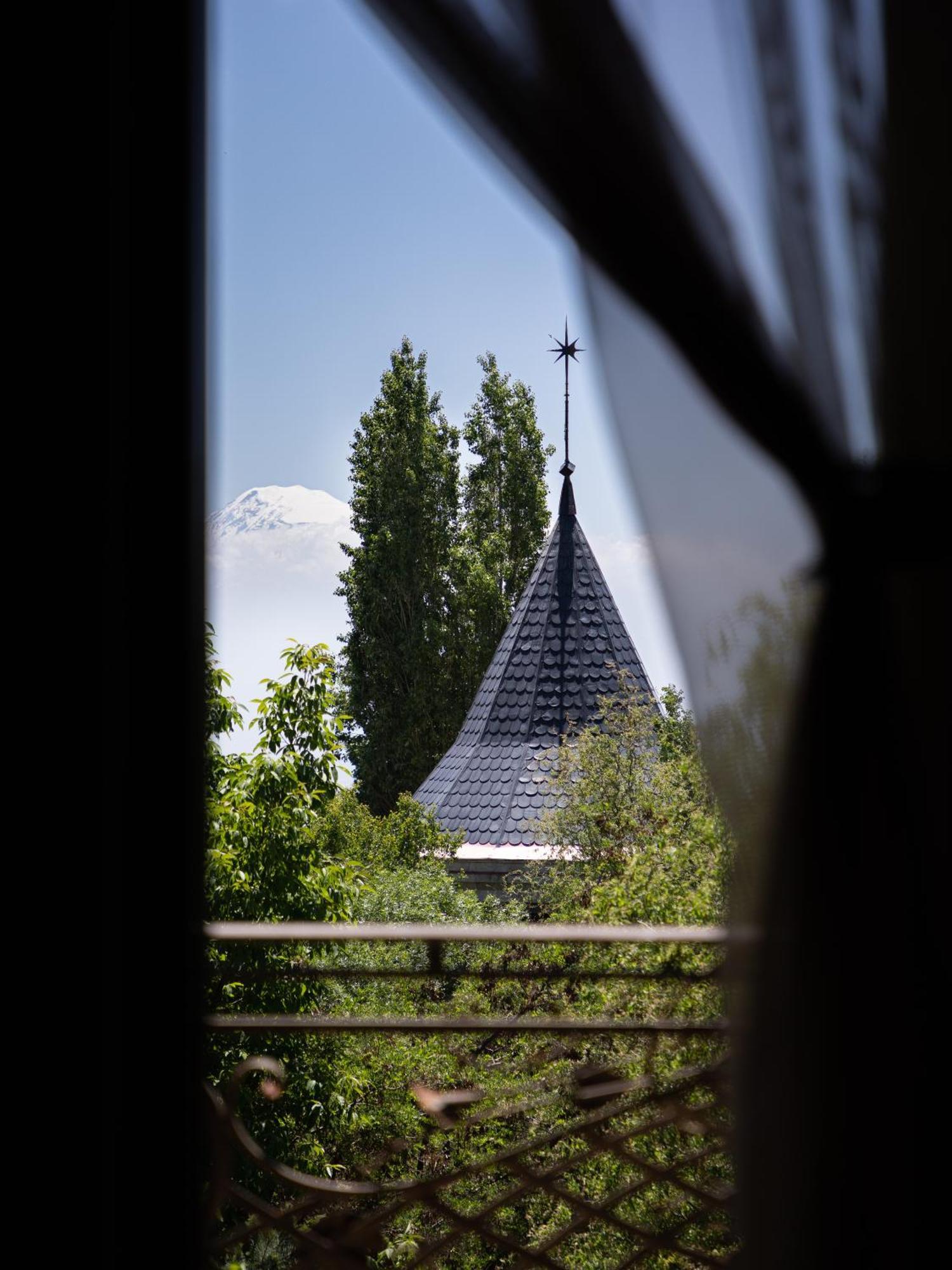 Ma Бюракан Экстерьер фото